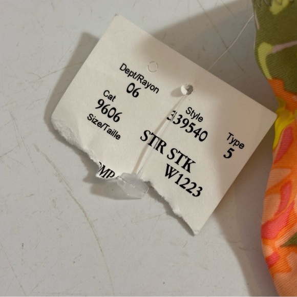 BNWT Aerie women’s floral high waisted bikini swim bottoms in size medium - Picture 5 of 7